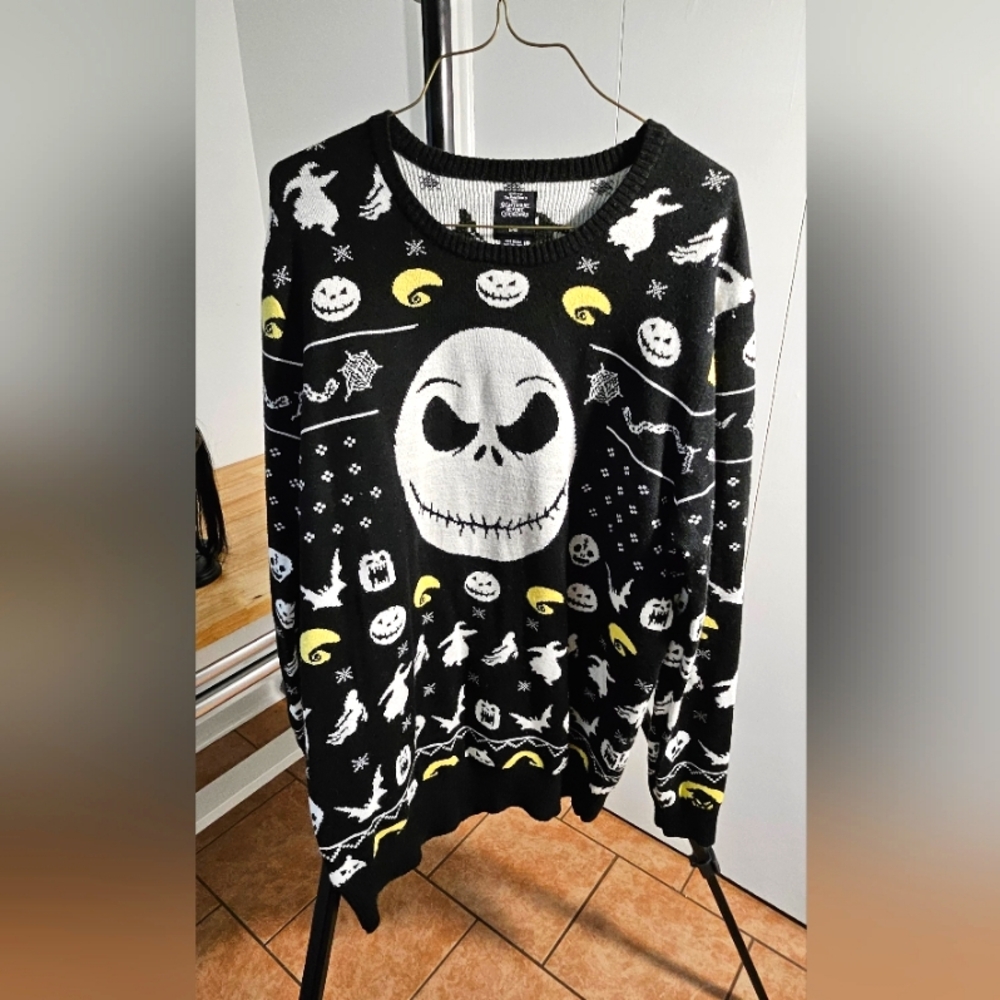 Tim Burton's The Night Before Christmas Sweater Disney XL